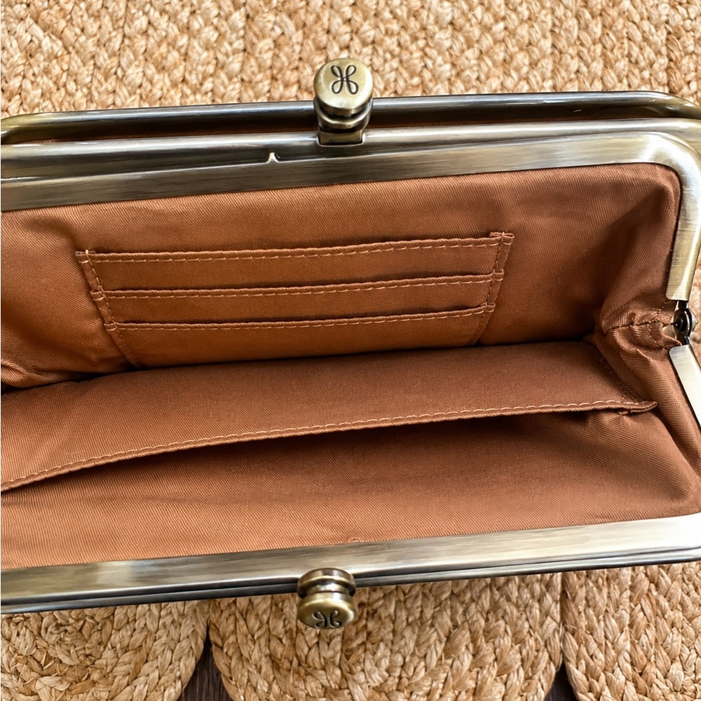 HOBO Tan Leather Frame Clutch with Gold-Tone Hardware NWT - Picture 4 of 4